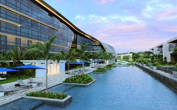 Dusit Thani Singapore 5*, Asvara Villa Ubud 5*, Royal Avila Boutique Resort 5* e Bali Beach Hotel Sanur 5*