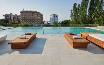 Dwo Sirius 4* - Adults Only