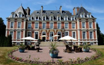 Château De La Cazine 4*