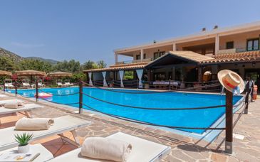 iH Hotels Villasimius Le Zagare Resort 4*