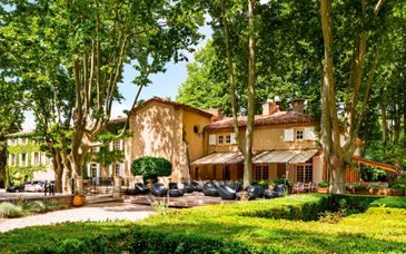 Le Moulin de Vernègues Hotel & Spa 4*