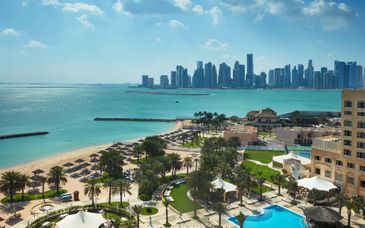 InterContinental Doha Beach & Spa by IHG 5* con eventuale estensione al The Outpost Al Barari 5*