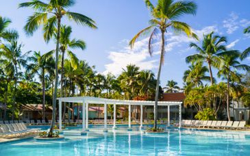 Wyndham Alltra Samana 4* Superior