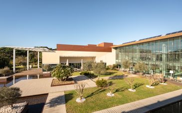 Onirya Marinha Boutique Hotel 5*