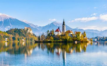 Autotour en 5 o 7 noches: Lagos, baños termales y pueblos históricos