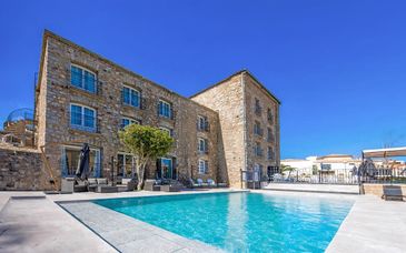 Hôtel L'Abbaye Calvi 5* avec vols ou ferries