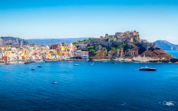 Soggiorno in libertà: Parentesi idilliaca nel Golfo