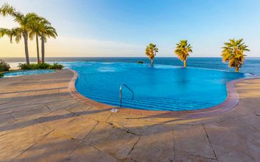 Playacálida Spa Hotel 4*
