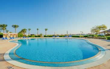 Ivy Cirene Island Aqua Park Resort 4*