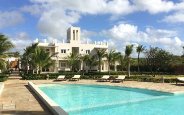 Life Resort St. Thomas Royal Palm 5* e possibile safari con guida italiana