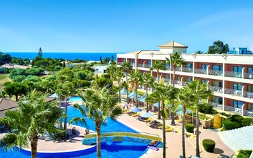 Hôtel Baia Grande 4*