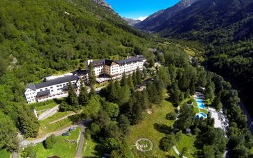 Hotel Manantial 4*
