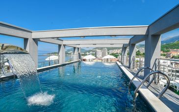 Hotel La Mer 4*
