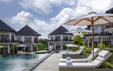 Swan Paradise A Pramana Experience 4*, The Acala Shri Sedana 4* e Noema Resort Pererenan 4*