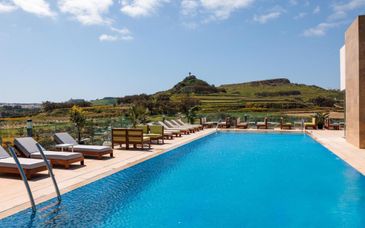 Reef Hotel & Spa 4*