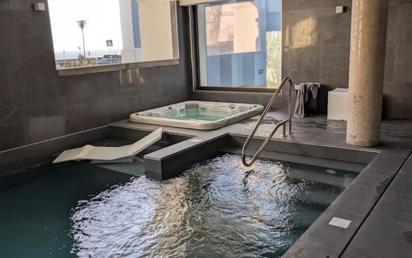 Hotel Azores Book 4*