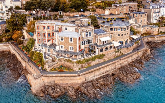 Poussez les portes de votre 5*