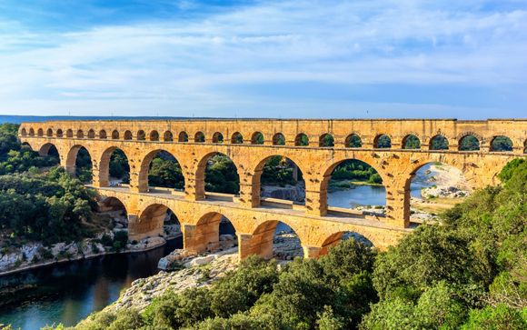 Rendez-vous... Près du Pont du Gard