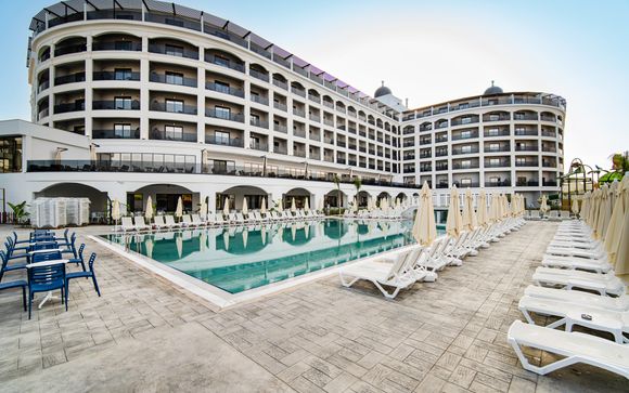 Side Moon Palace 5*