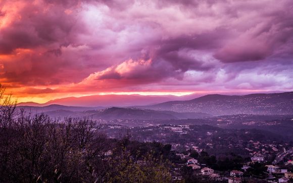 Willkommen in... Mougins!