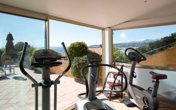 Poussez les portes de l'hôtel La Pérouse 4*