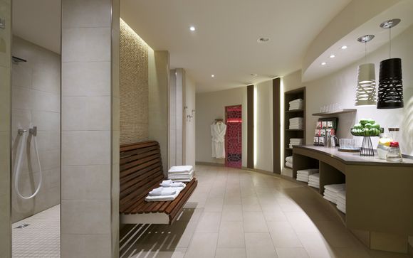 Hotel Alexander Plaza Berlin- Mitte 4*