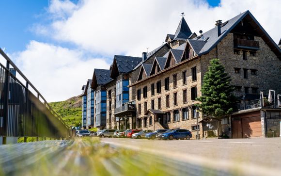 Hotel SNÖ Villa de Sallent 4*