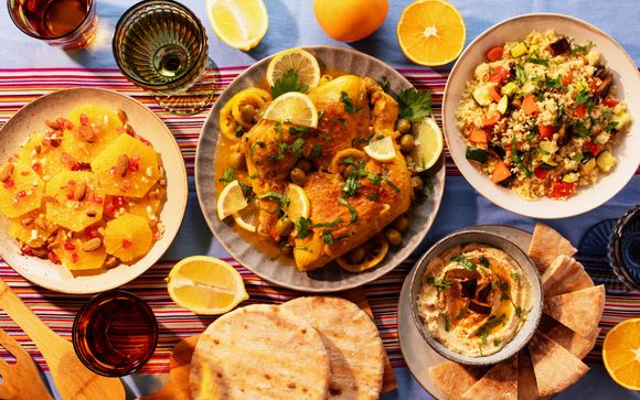 Una cena (bebidas no incluidas) en Dar Essalam para estancias a partir de 6 noches (por habitación y estancia)