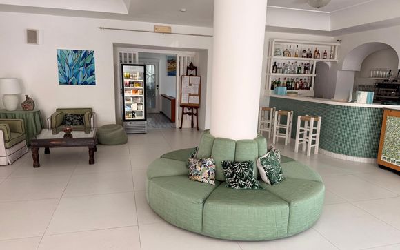 Hotel La Scogliera 4*