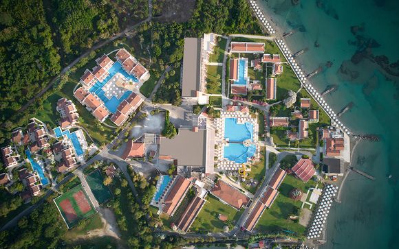 Roda Beach Resort & Spa 5*