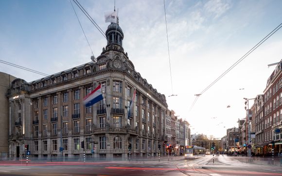 art'otel amsterdam, powered by Radisson Hotels 4*