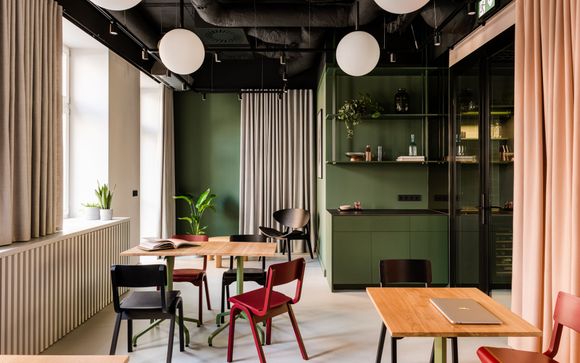 Plantonia Aparthotel 4*