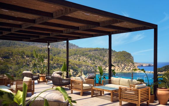 Cala San Miguel Ibiza Resort 5*, Curio Collection by Hilton - Solo Adultos
