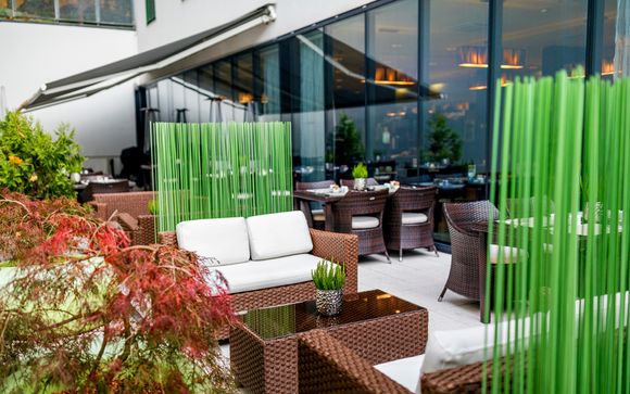 Occidental Praha Five 4*