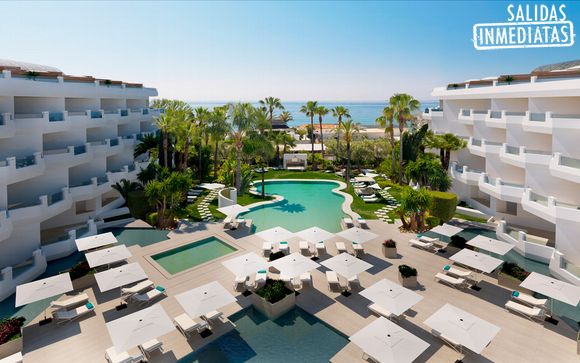 Recientemente renovado y en primera línea de playa