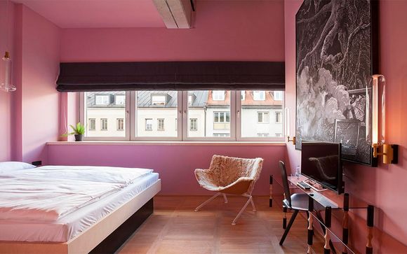 The Flushing Meadows Hotel & Bar 4*