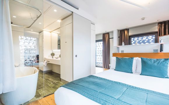 Town Hall Hotel & Apartments 5*