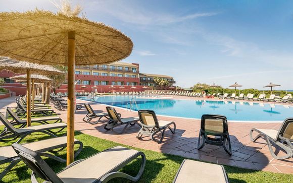 Ilunion Calas de Conil 4*