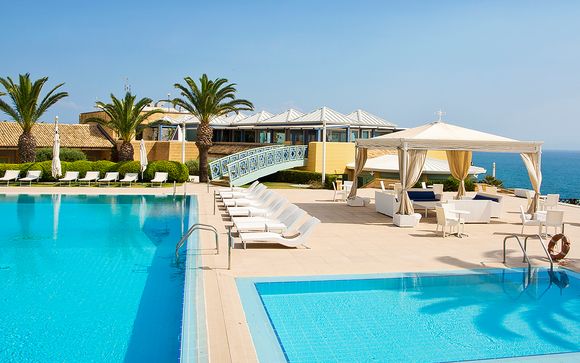 Hotel Venus Sea Garden 4*