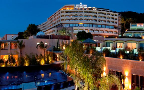  Amathus Beach Hotel 5*