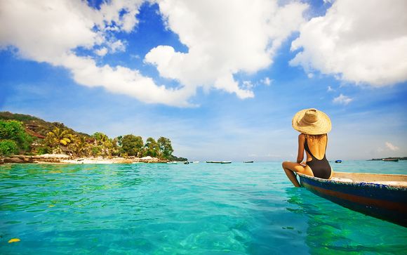 Desa Visesa Ubud 4*, Lembongan Beach 4* y Dancing Villas 5*