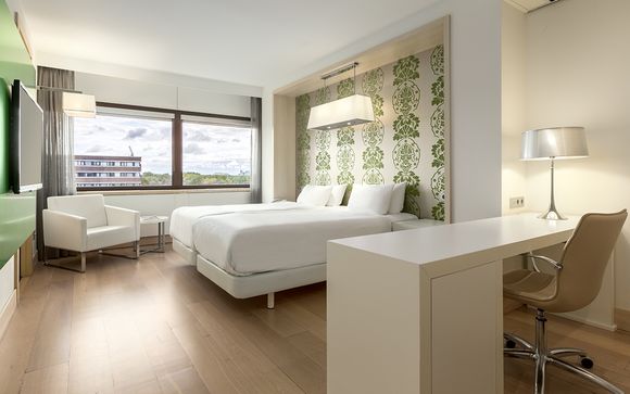 NH Amsterdam Zuid 4*