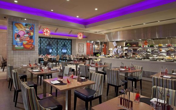 Royal Plaza on Scotts 5* 