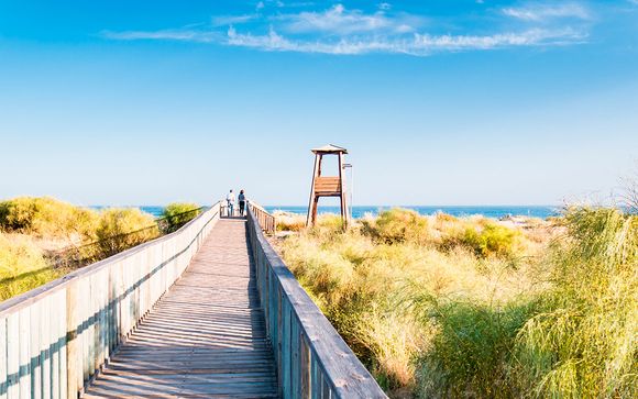 En primera línea de playa y dos niños gratis