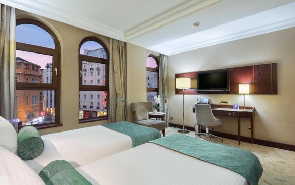 Crowne Plaza Old City 5* (solo con la opción 2)