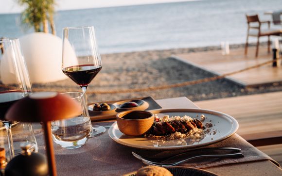 Déjeuner dégustation au restaurant Thalassa : menu fixe avec sélection de plats (hors boissons) 