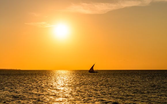 Coucher de soleil sur les plages du nord et découverte d’un village traditionnel