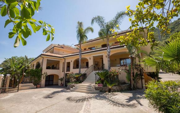 Poussez les portes du UNICO Cannamele Escape Tropea by Life Resorts 4*