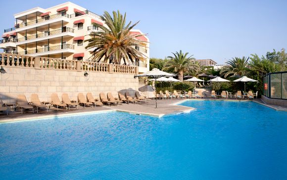 Ramada Attica Riviera 4*