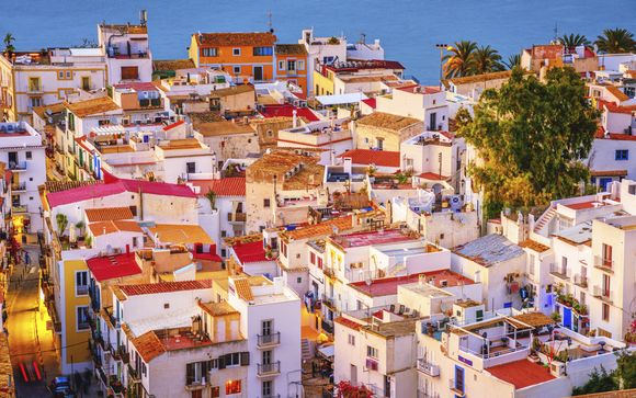 Découvrez les Baléares grâce à votre location de voiture incluse